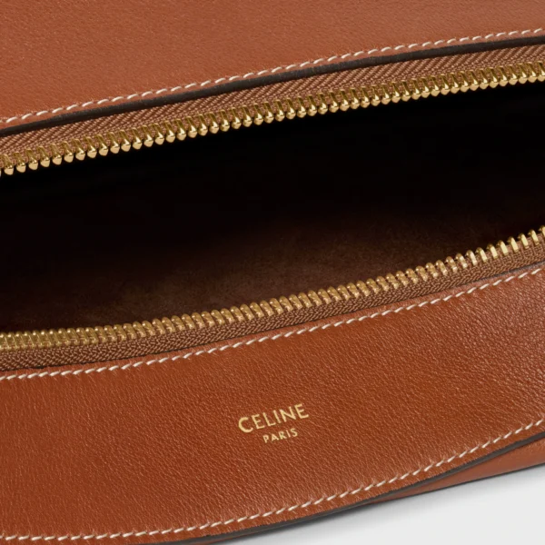 MEDIUM ROMY IN SUPPLE GRAINED CALFSKIN