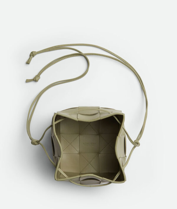 Small Cassette Bucket